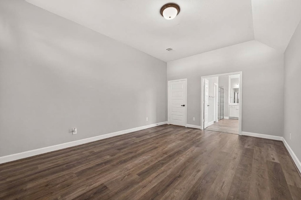 10735 Lacaille Lane Property Photo 39