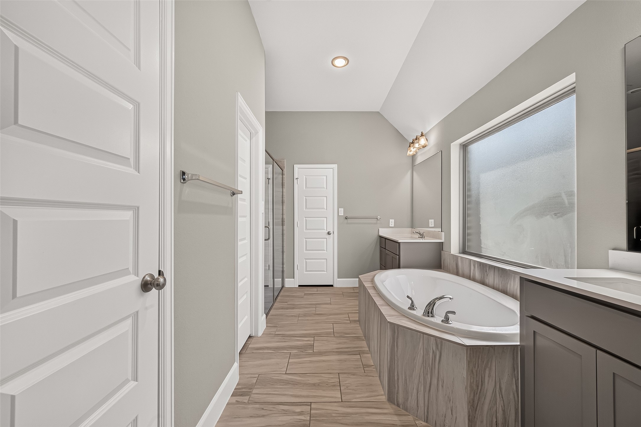 10735 Lacaille Lane Property Photo 42