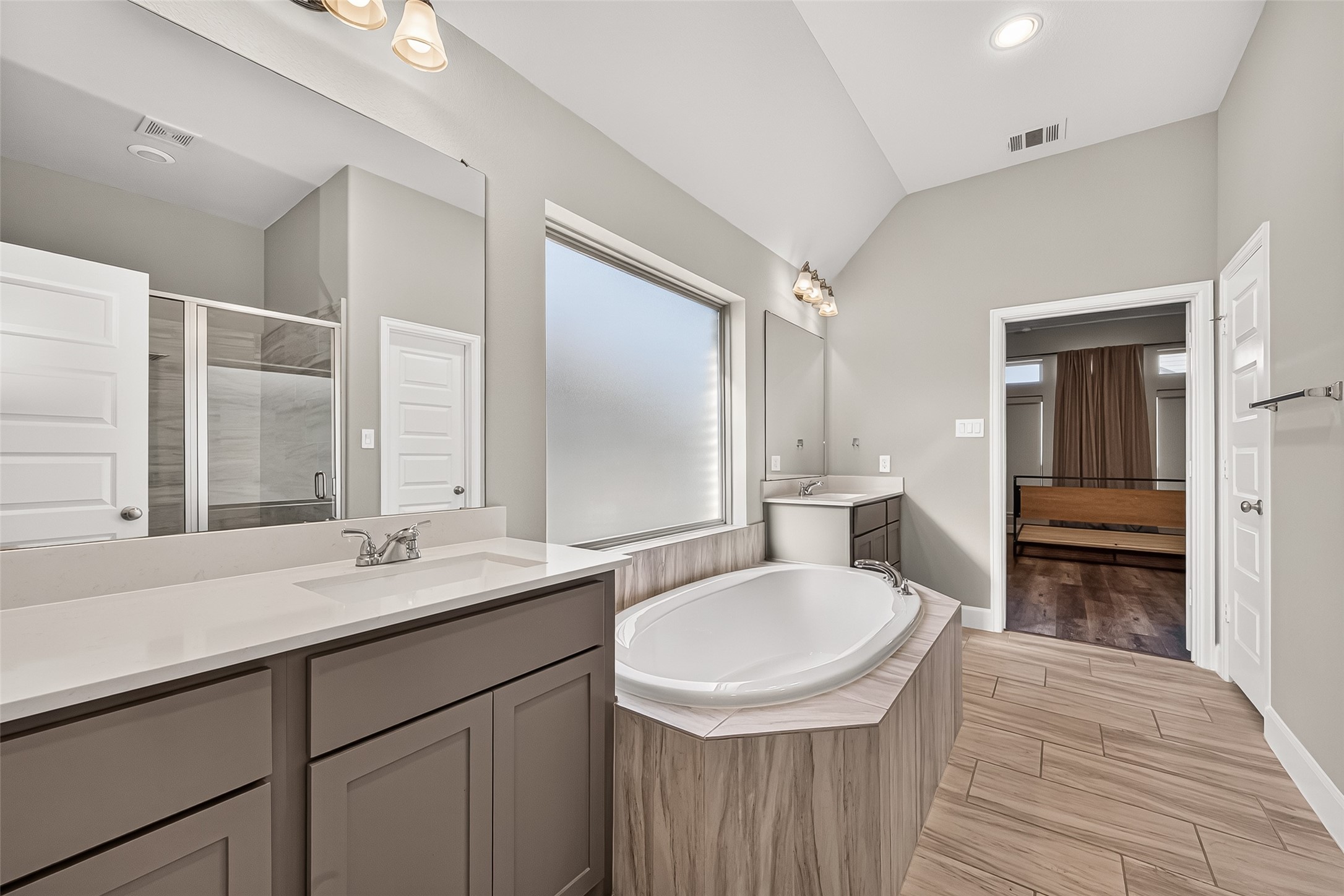 10735 Lacaille Lane Property Photo 44