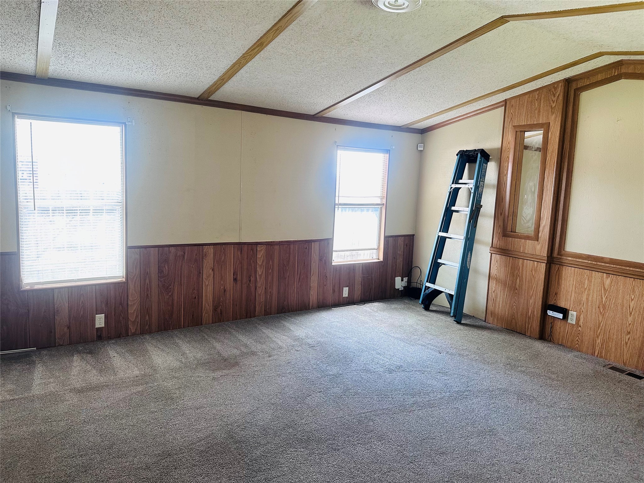 420 10th Street Property Photo 14