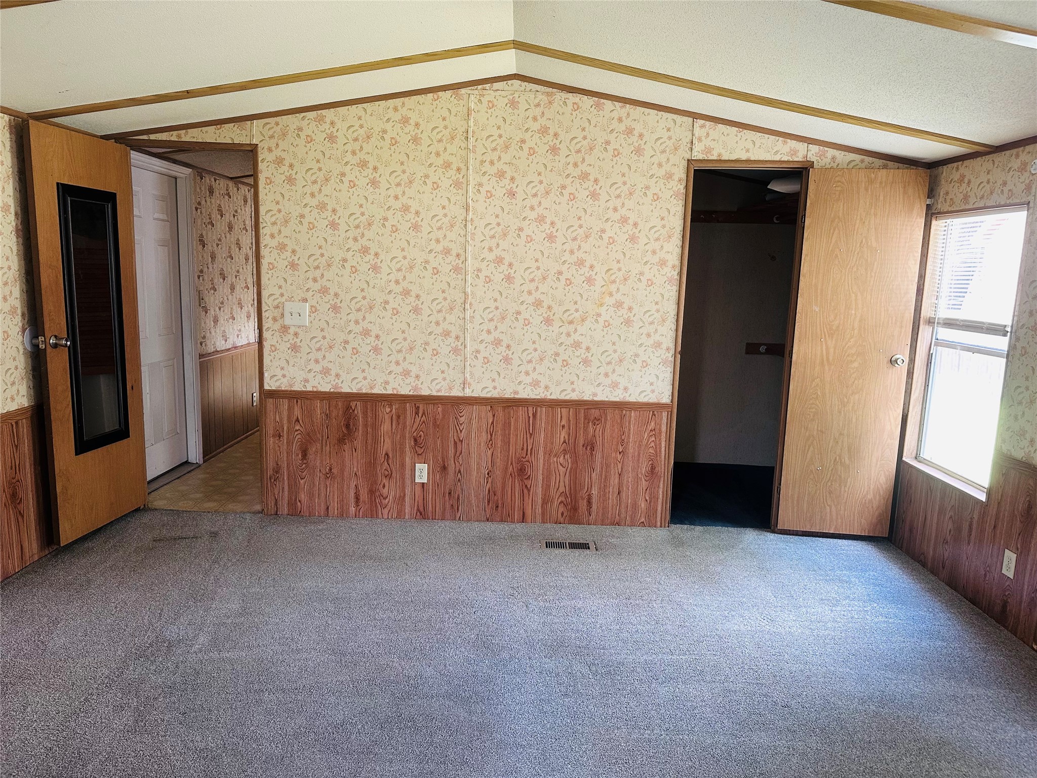 420 10th Street Property Photo 24