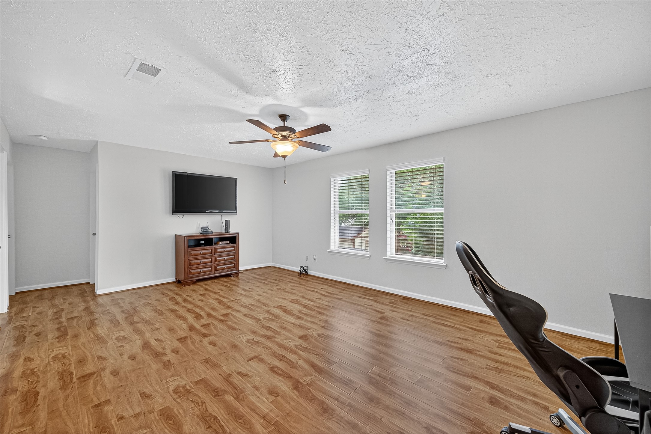 5323 Windsong Trail Property Photo 20