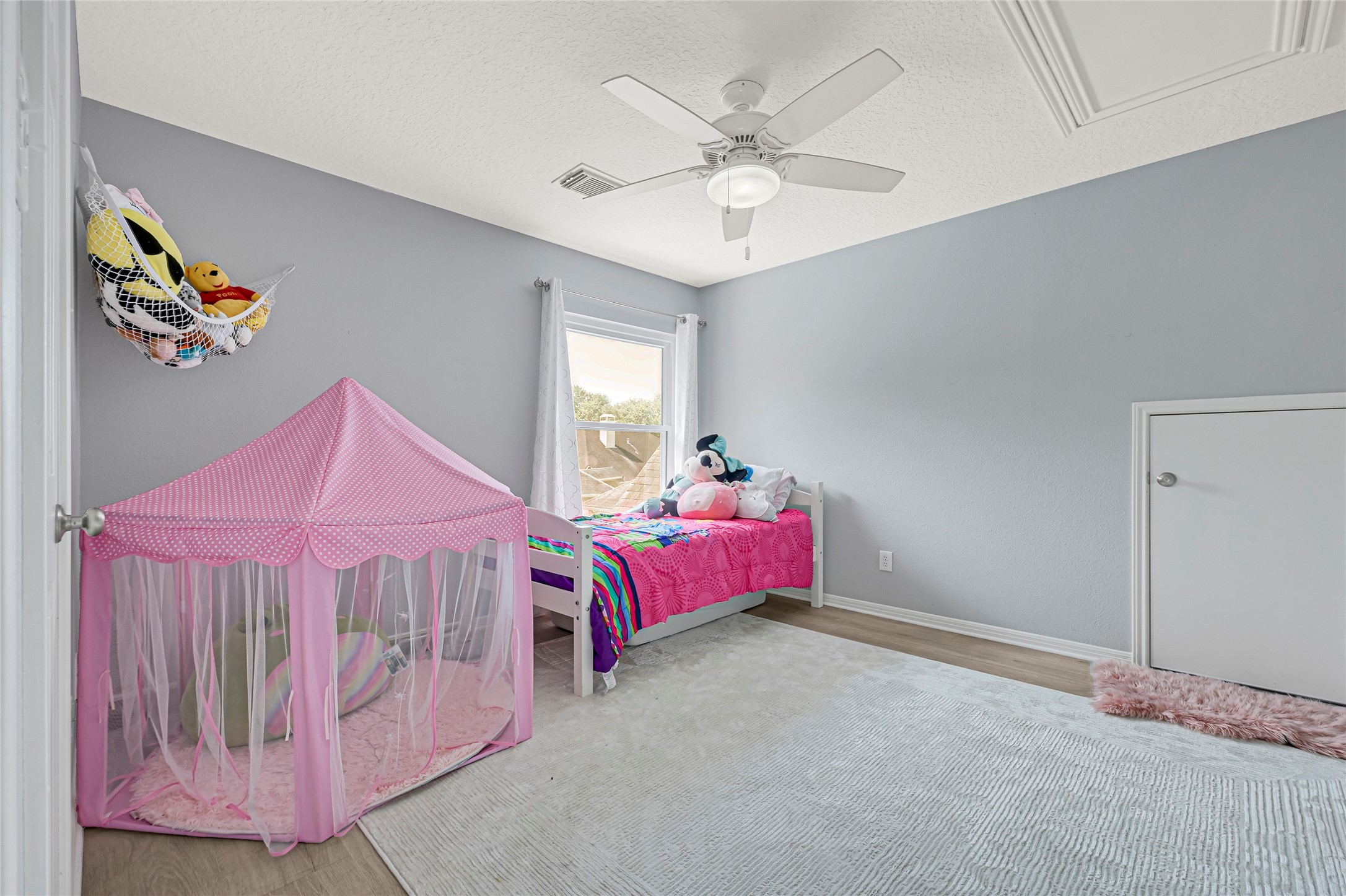 1327 Blackthorne Drive Property Photo 22