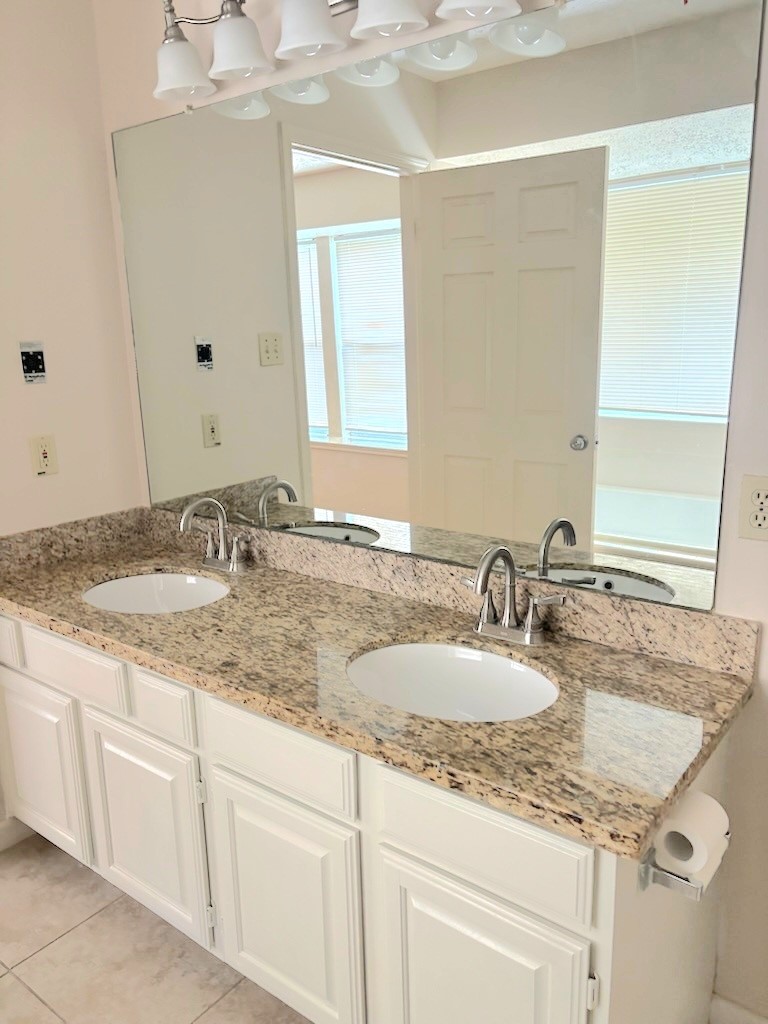 14303 Oak Chase Drive Property Photo 10
