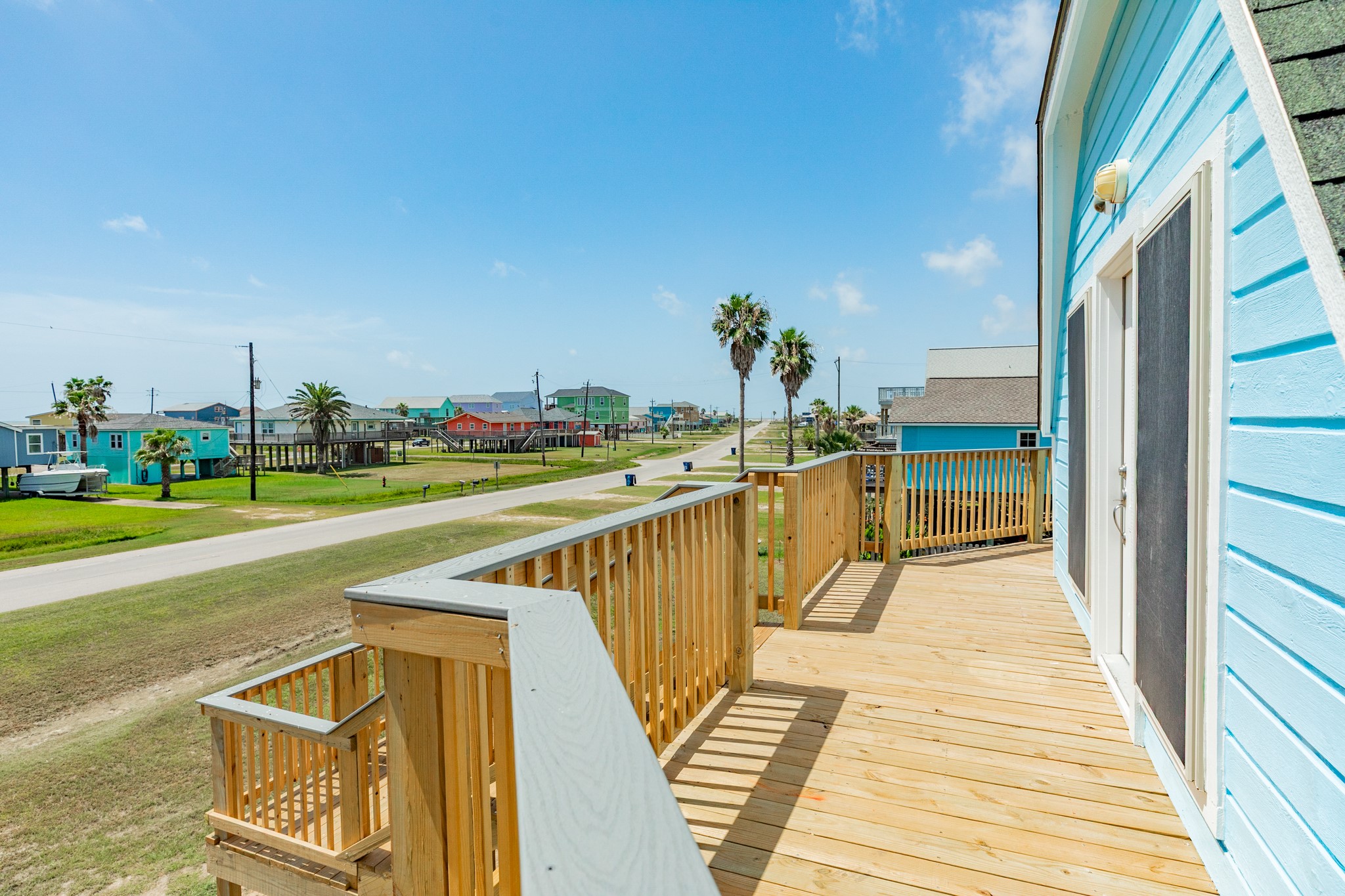810 Surf Drive Property Photo 9