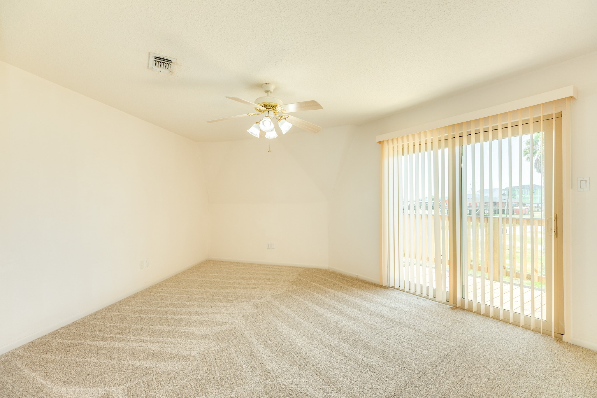 810 Surf Drive Property Photo 25