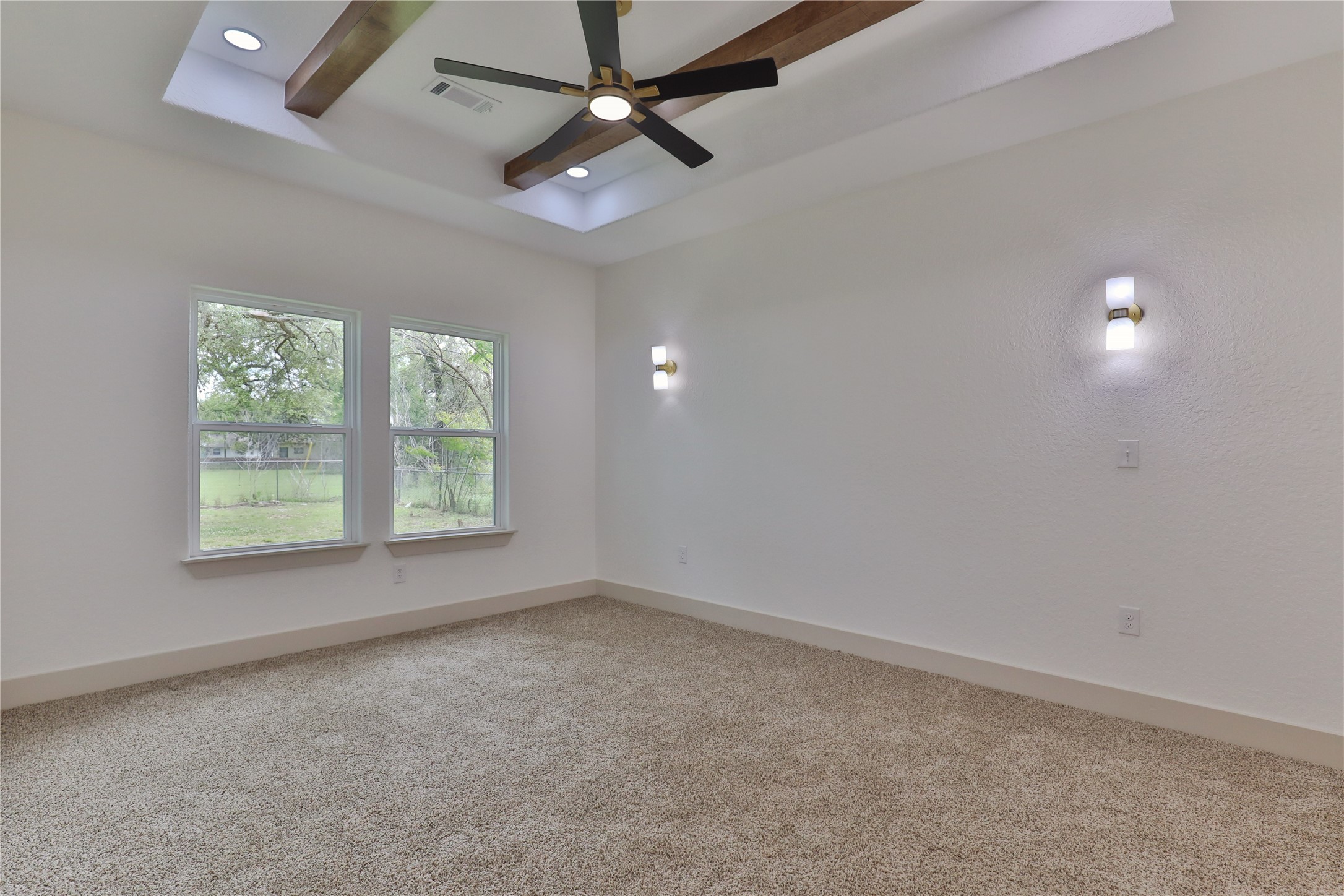 223 Laurel Street Property Photo 11