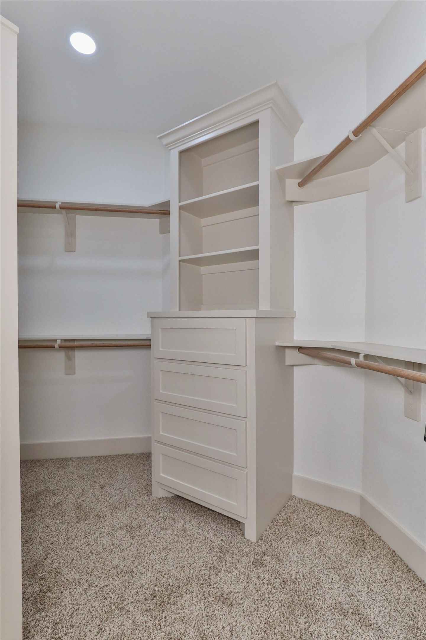 223 Laurel Street Property Photo 16