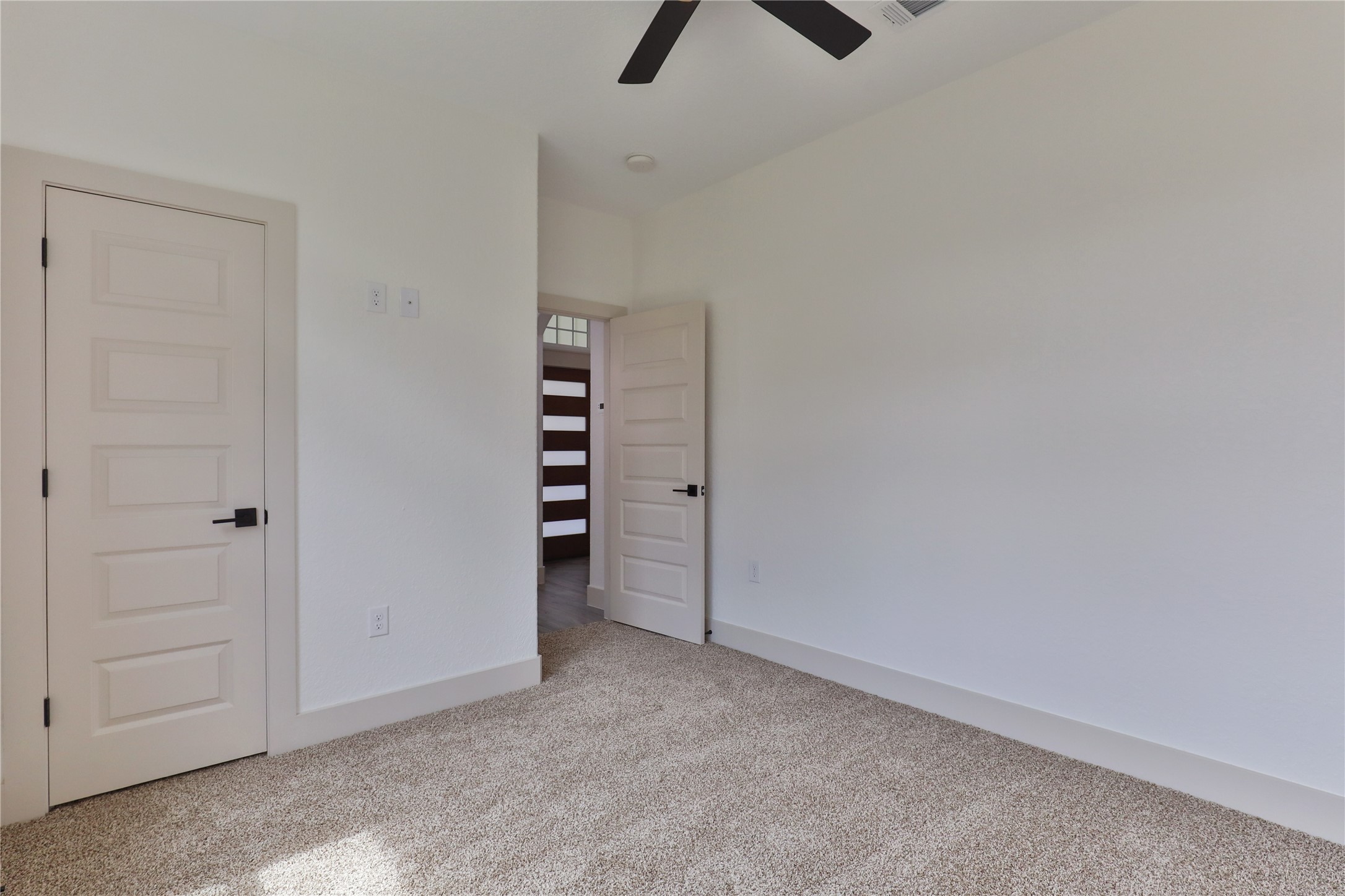223 Laurel Street Property Photo 20
