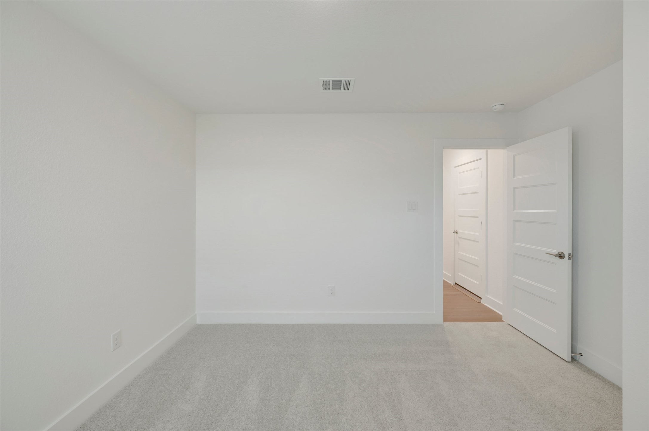 2203 Lone Bronco Boulevard Property Photo 12