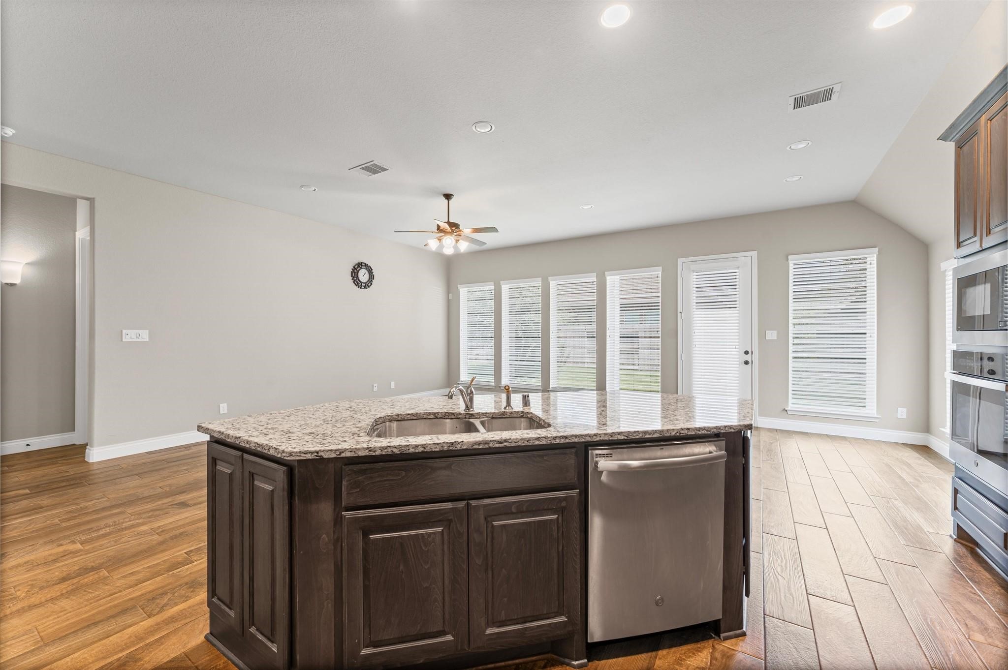 18226 Dalyell Drive Property Photo 12