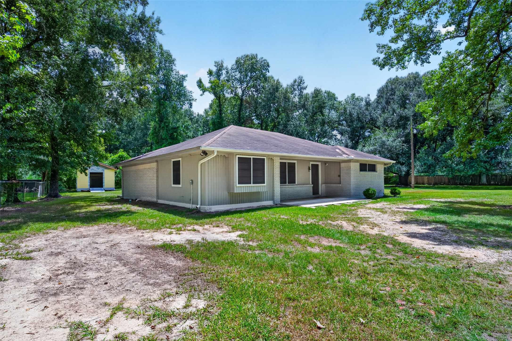 23361 Andrew Lane Property Photo 3