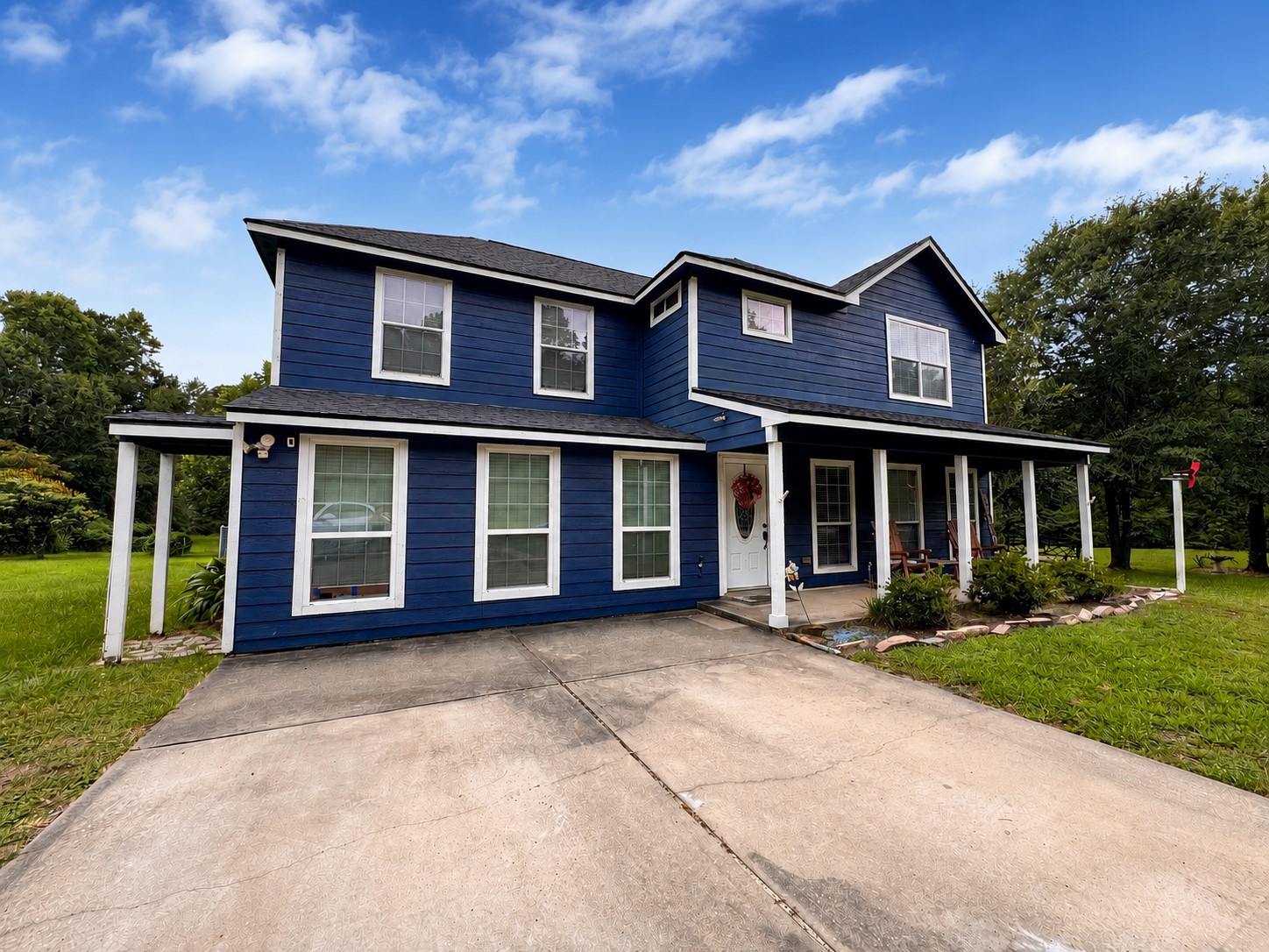 11210 Amber Park Drive Property Photo 3