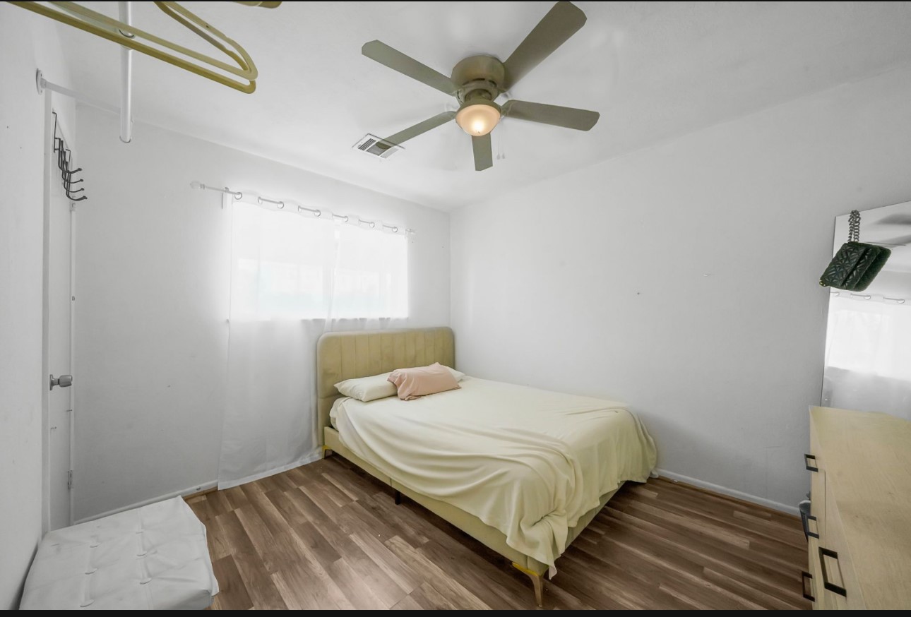 815 Overbluff Street Property Photo 10