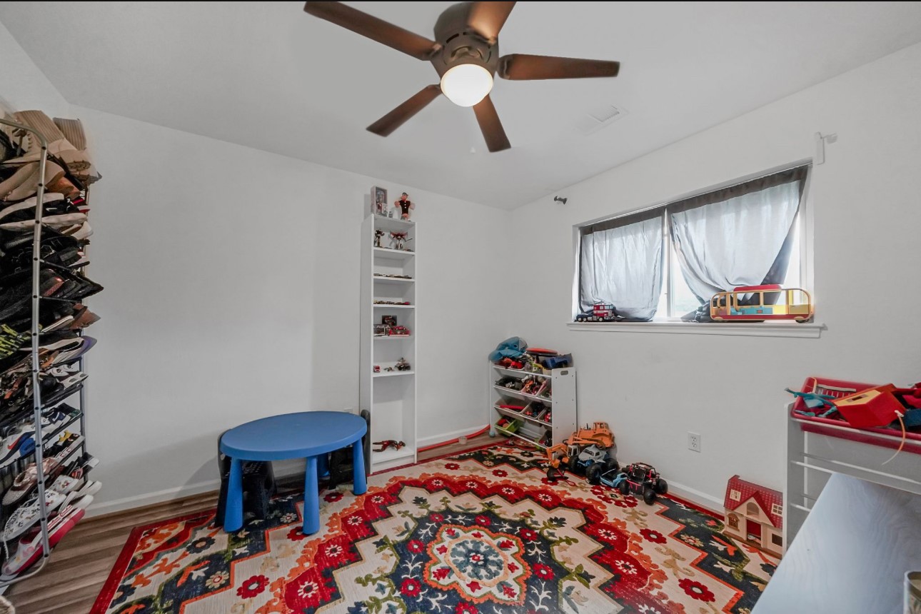 815 Overbluff Street Property Photo 14