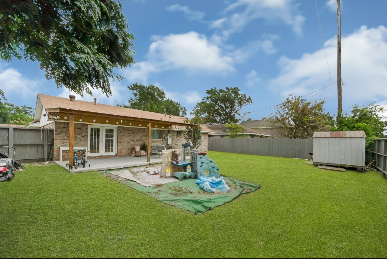 815 Overbluff Street Property Photo 16