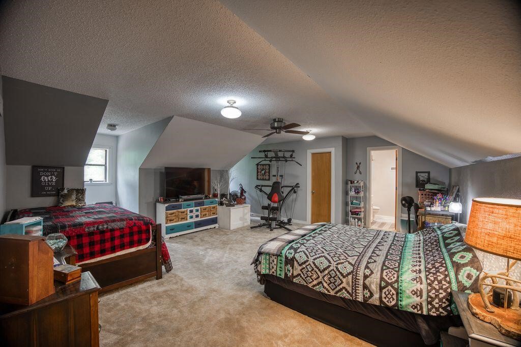 17657 Fm 2022 N Property Photo 22