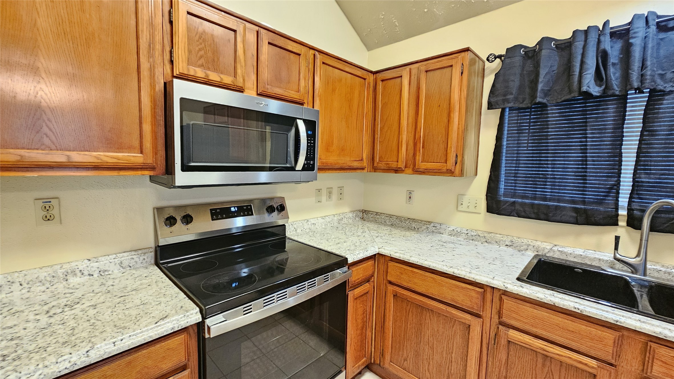 8731 Croteau Drive Property Photo 12