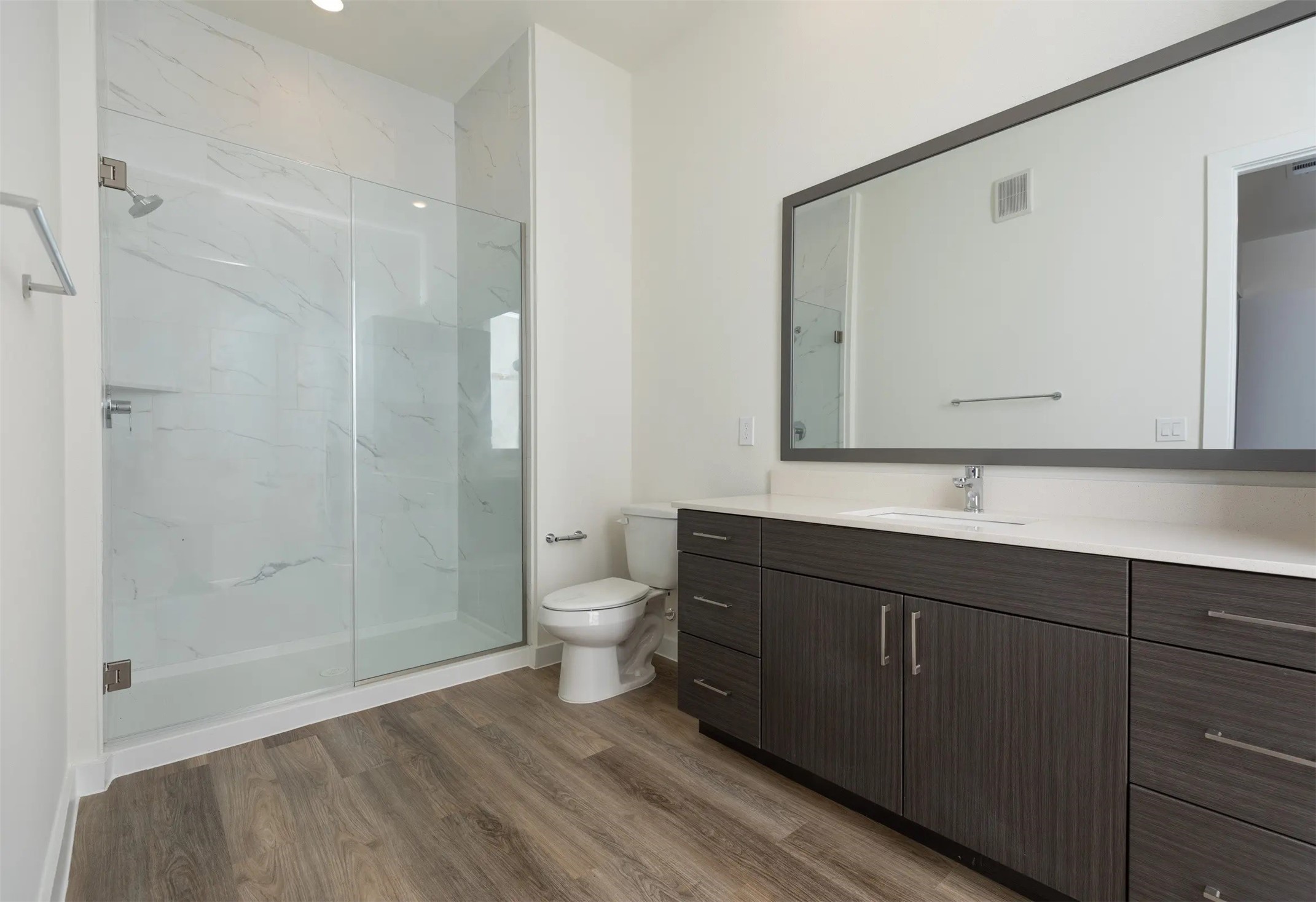 1690 North Loop 376 Property Photo 11