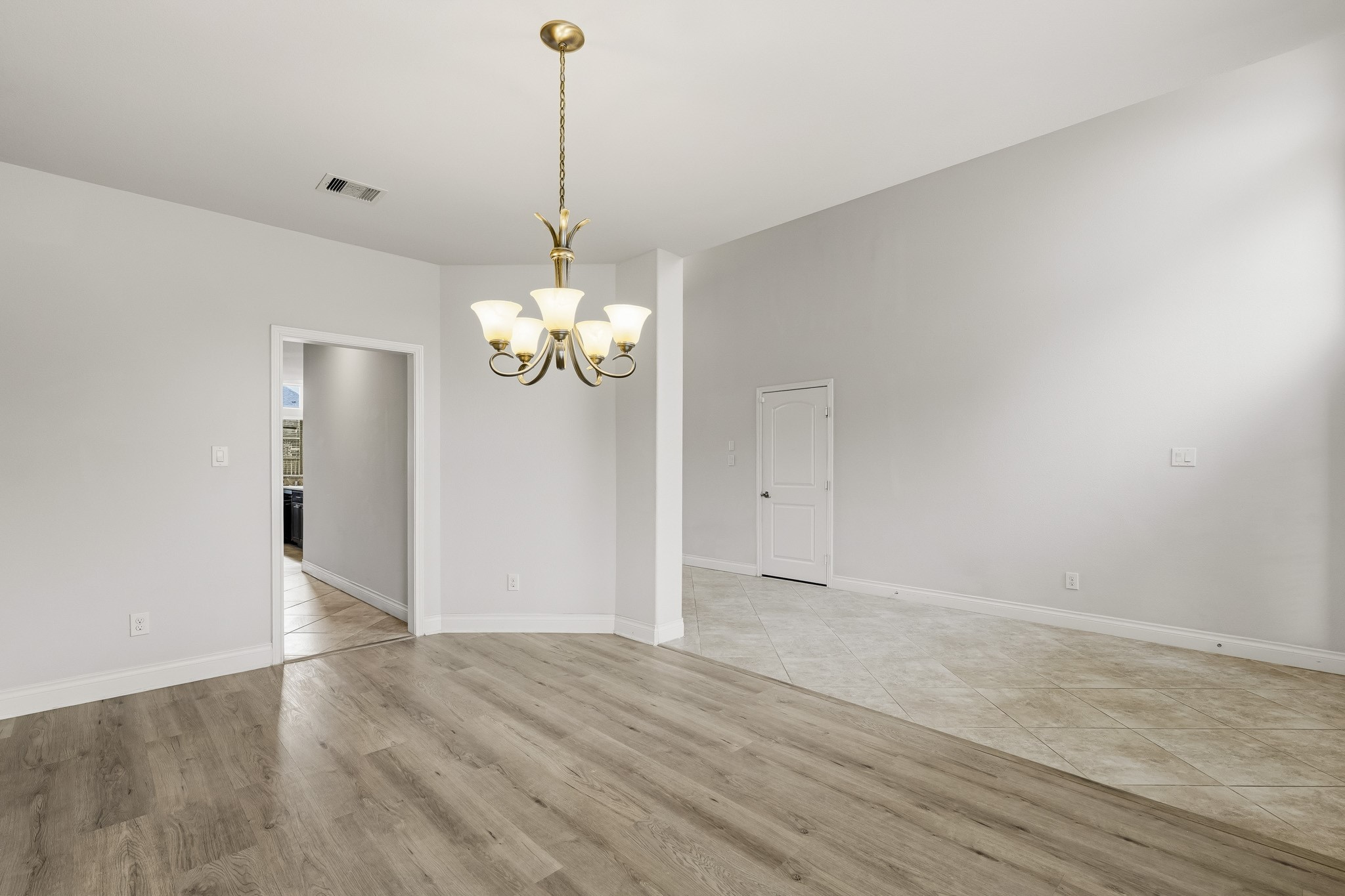 2915 Oakmist Ridge Lane Property Photo 5