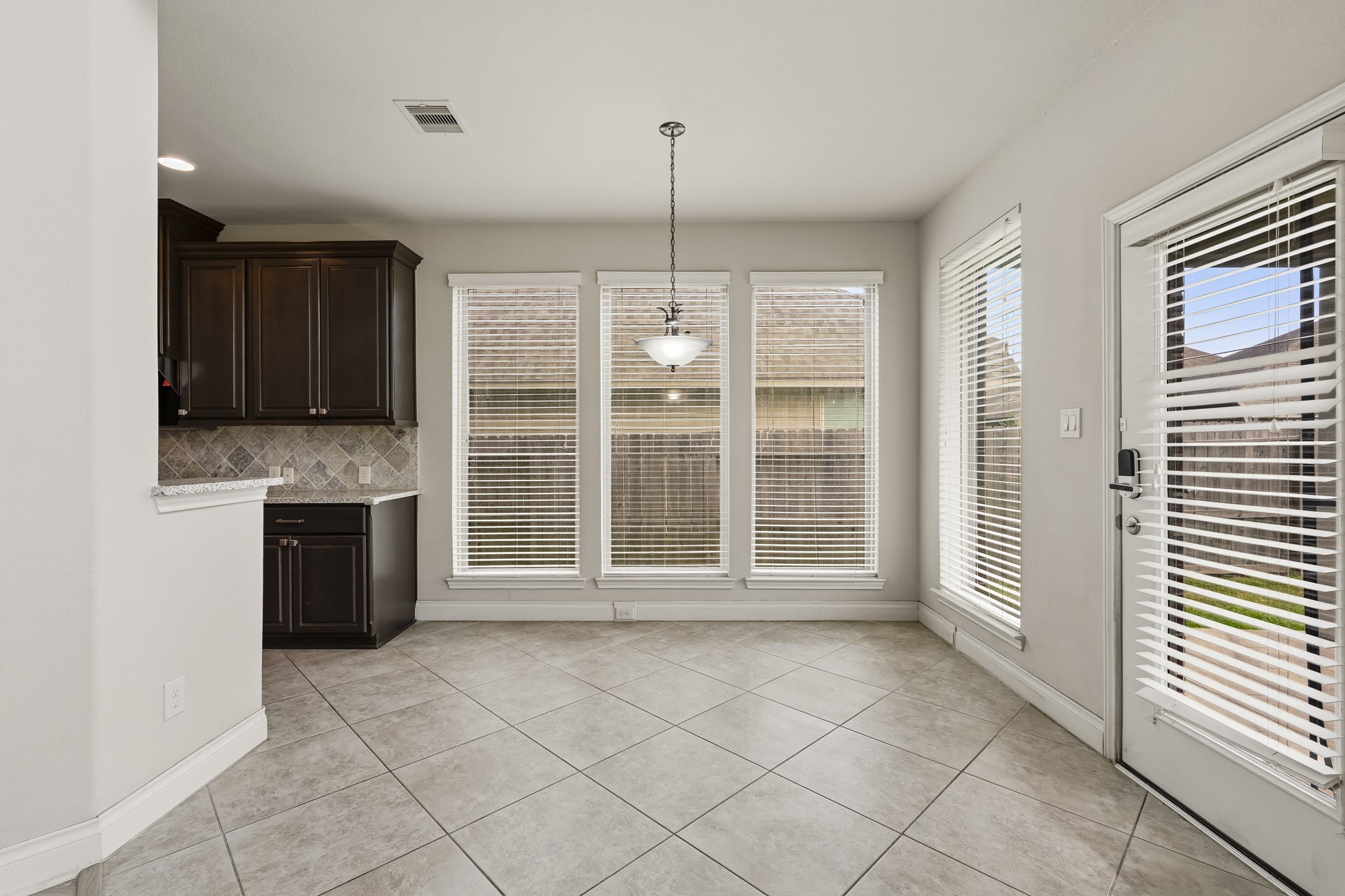2915 Oakmist Ridge Lane Property Photo 14