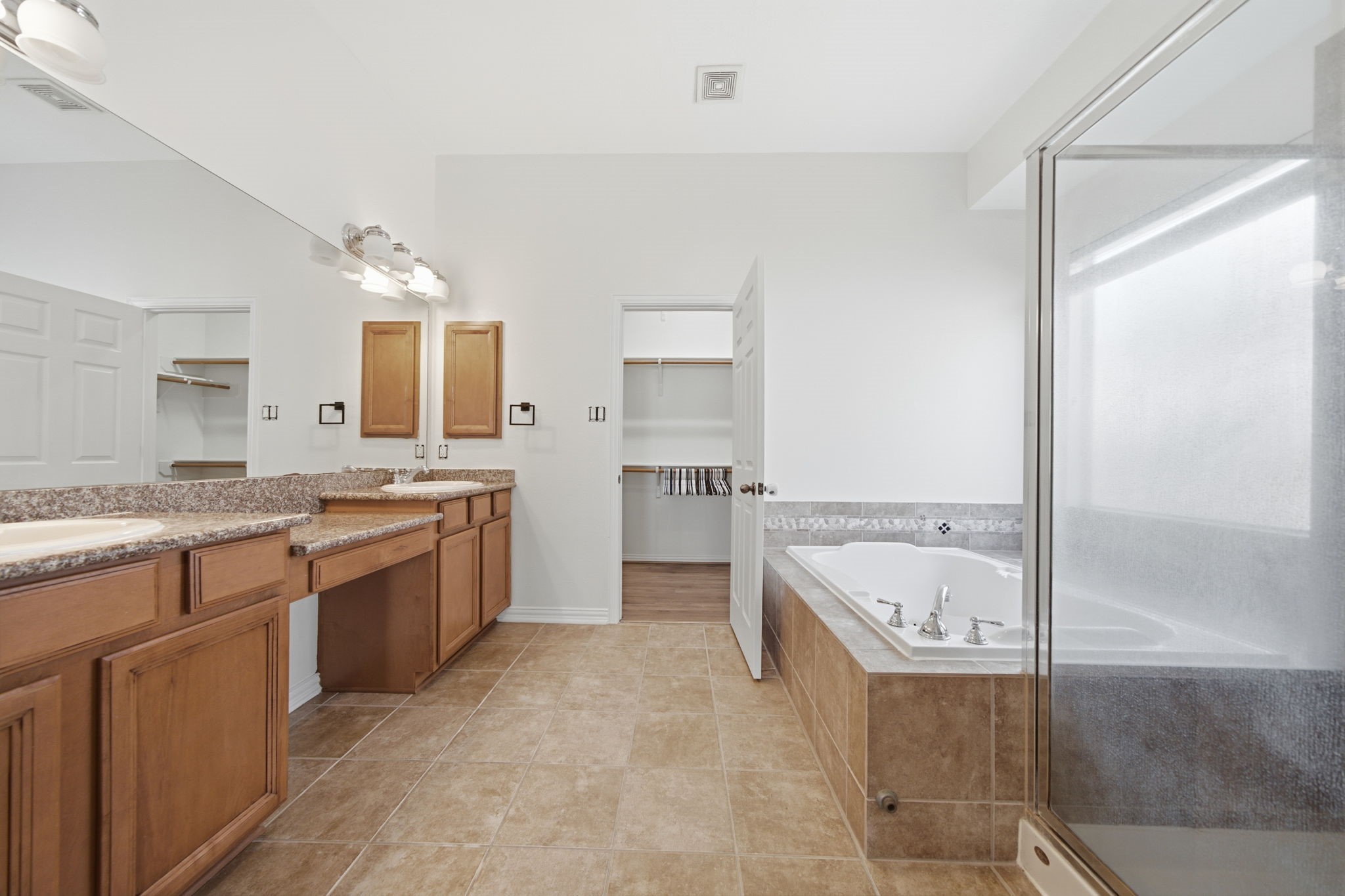 14207 Hawkesbury Court Property Photo 26