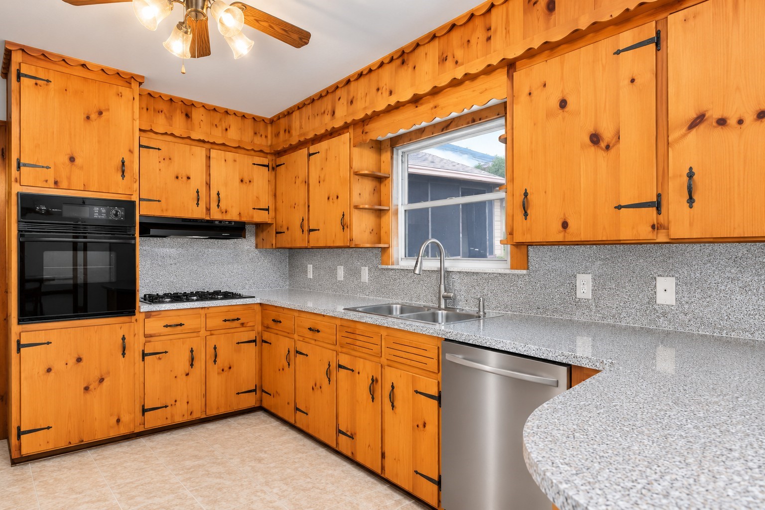 1301 Olive Street Property Photo 1