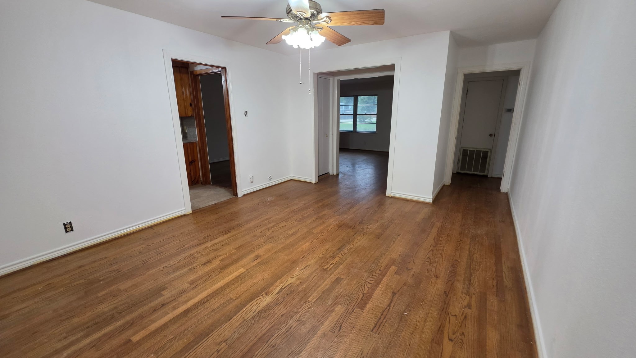 1301 Olive Street Property Photo 16