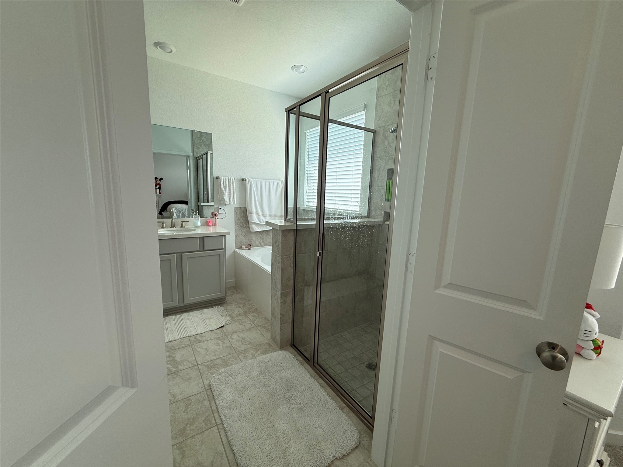 2412 Elliott Shore Lane Property Photo 19