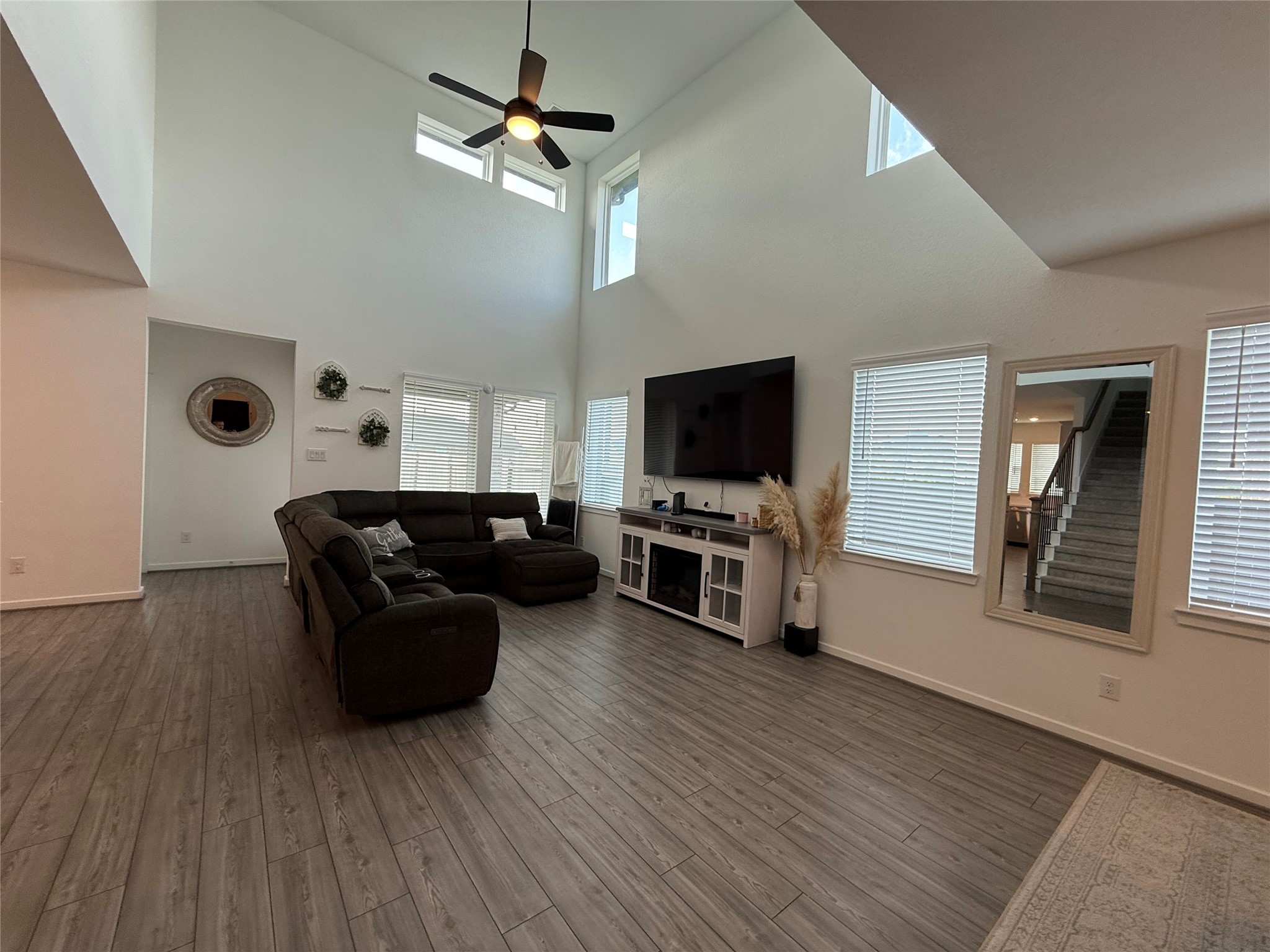 2412 Elliott Shore Lane Property Photo 20