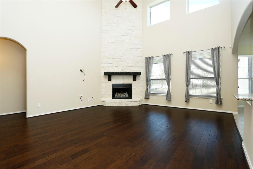 9702 Massanutten Lane Property Photo 10