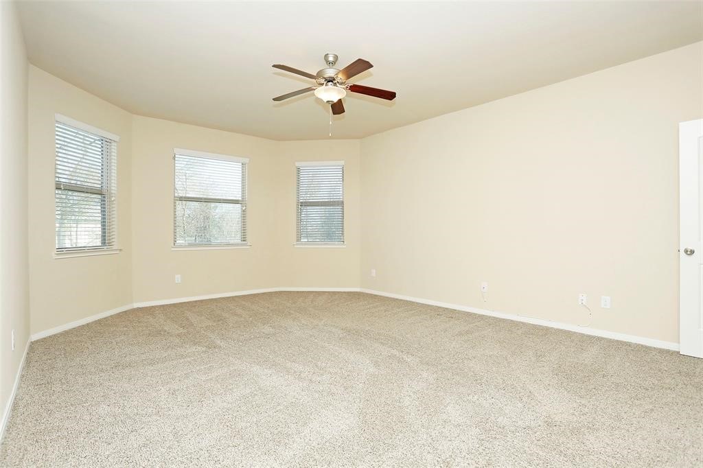9702 Massanutten Lane Property Photo 13