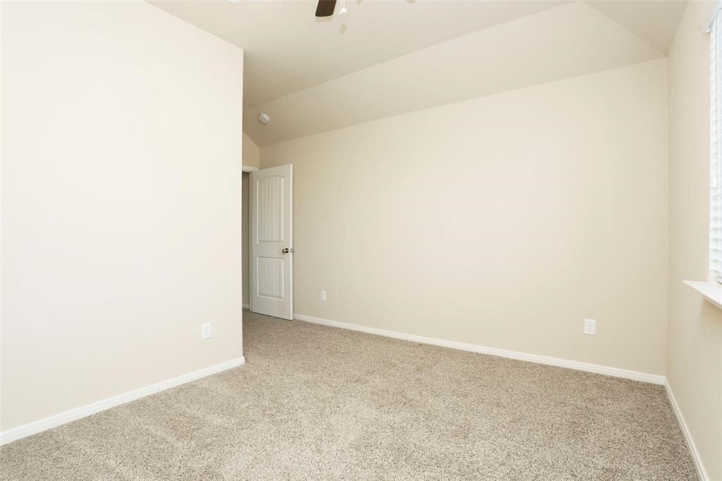 9702 Massanutten Lane Property Photo 25