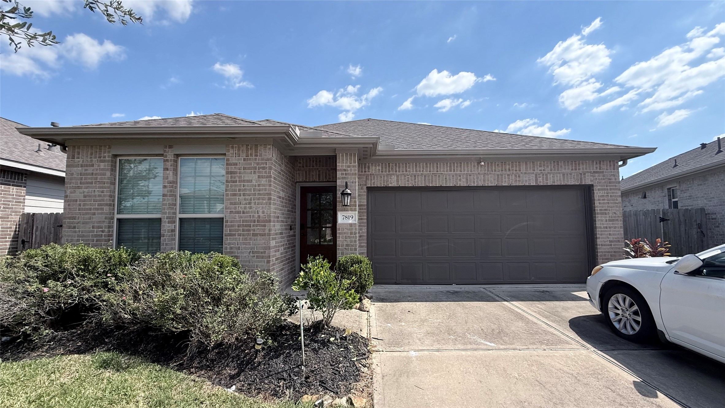 7819 Laurel Elm Court Property Photo 1