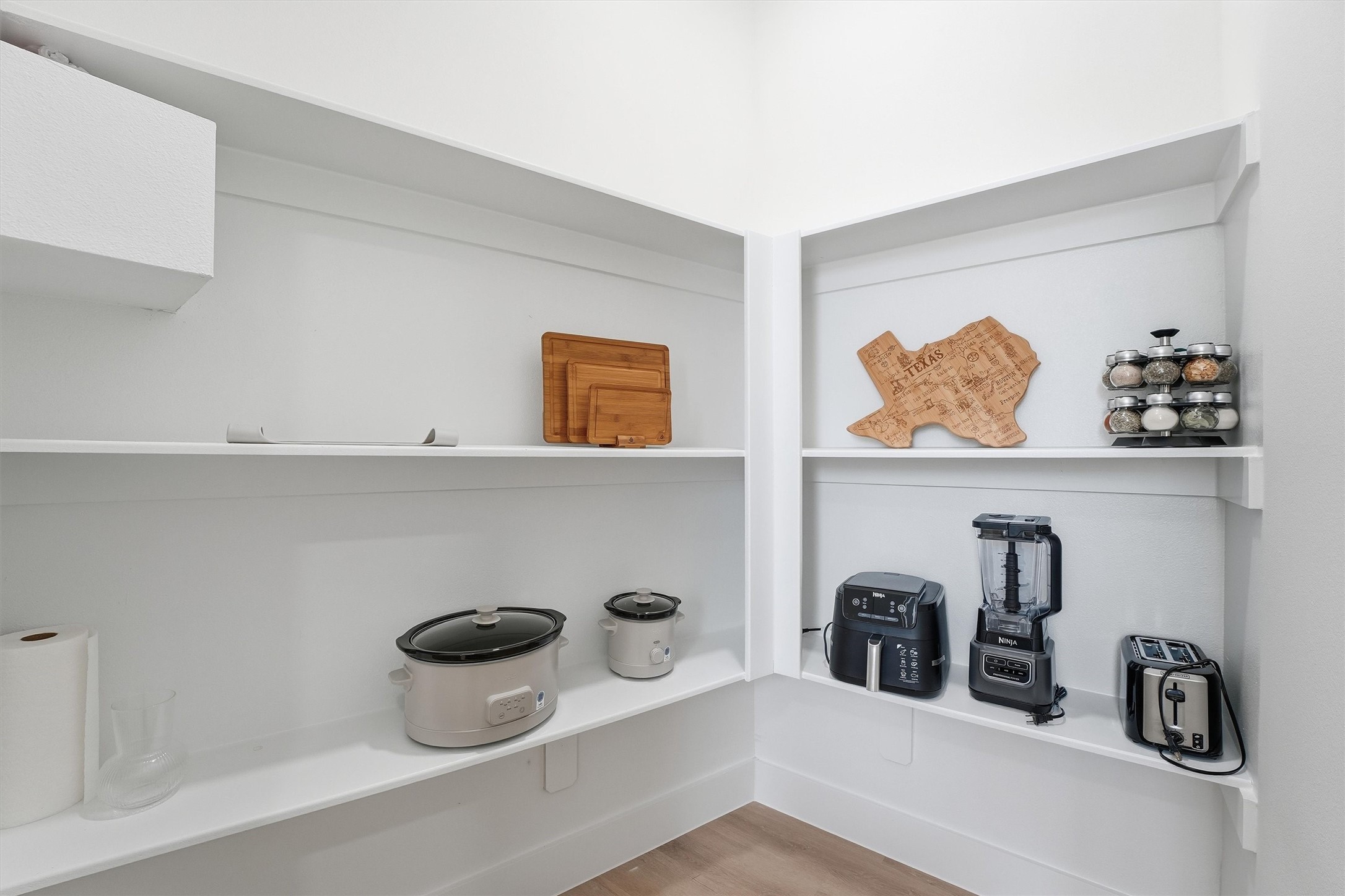 4206 Fox Street Property Photo 11
