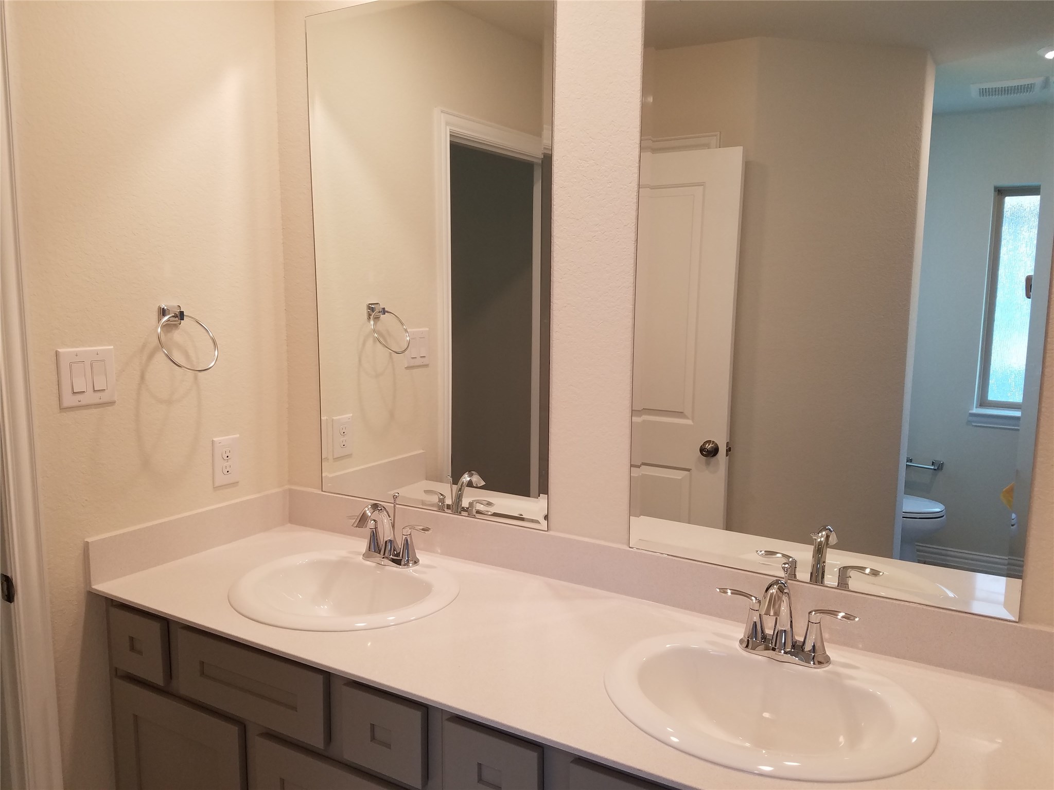 218 Moon Dance Court Property Photo 9