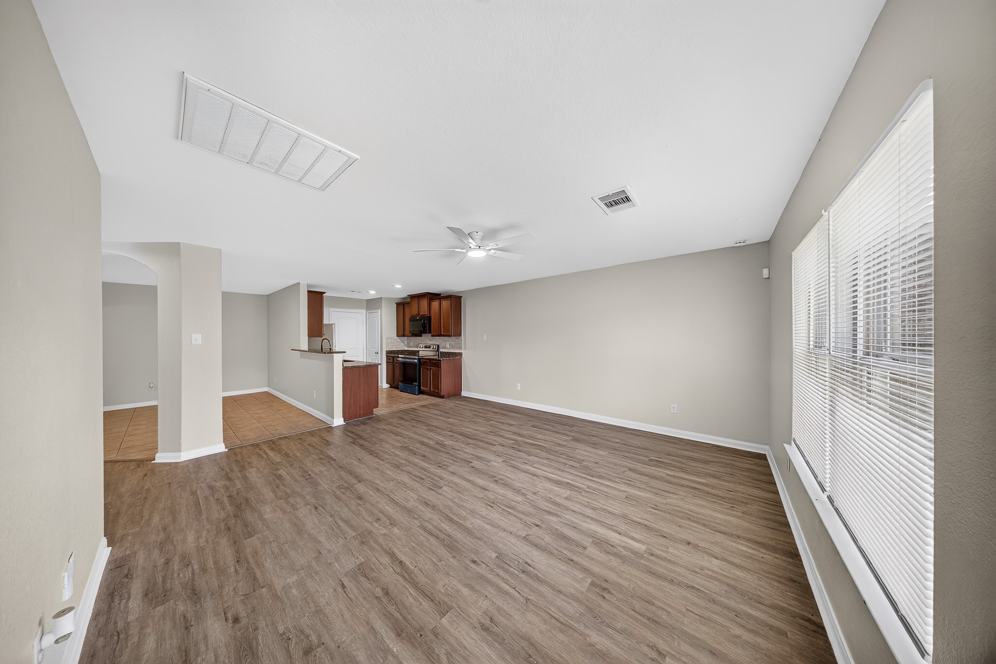 21315 Crimson Orchard Drive Property Photo 3