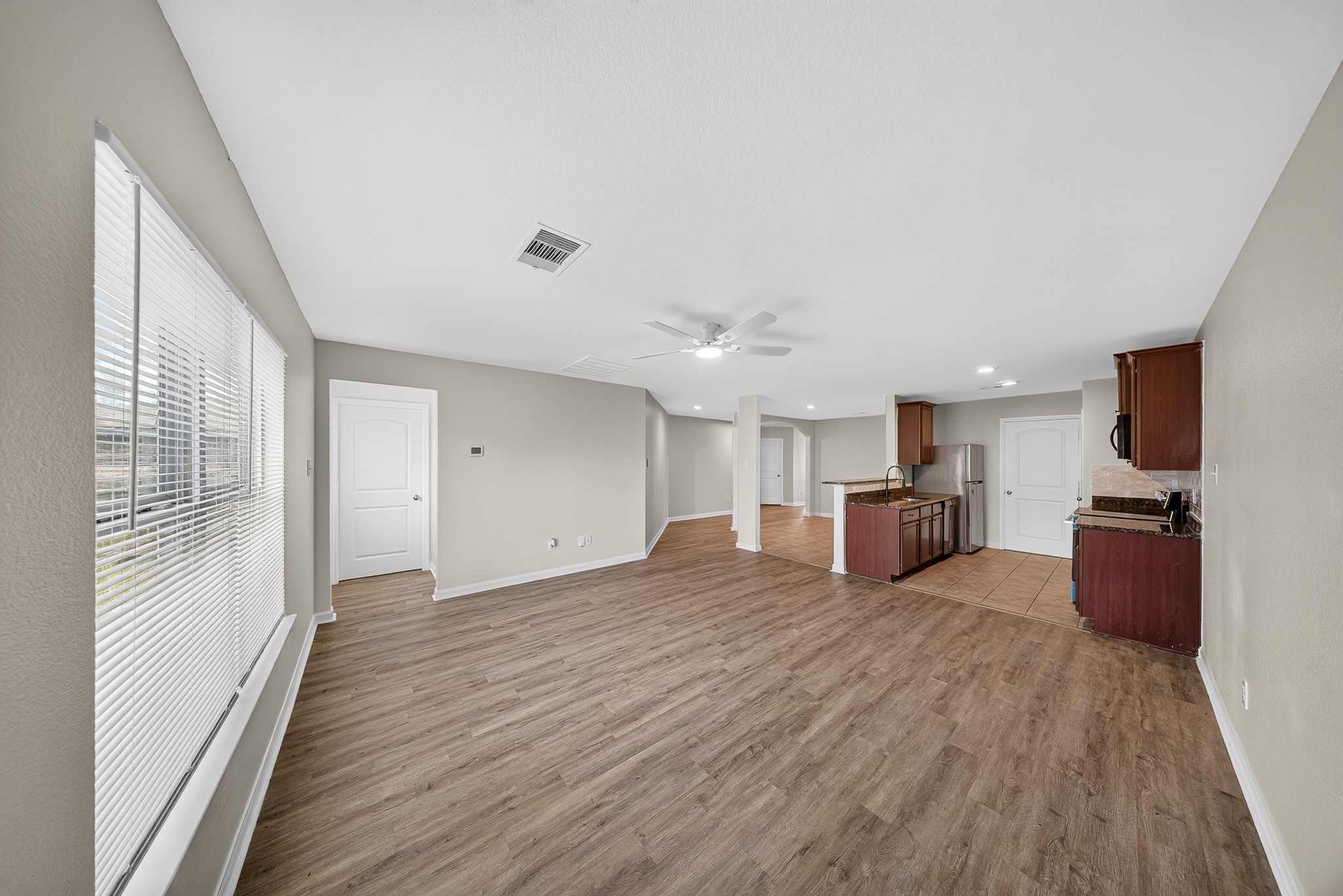 21315 Crimson Orchard Drive Property Photo 4