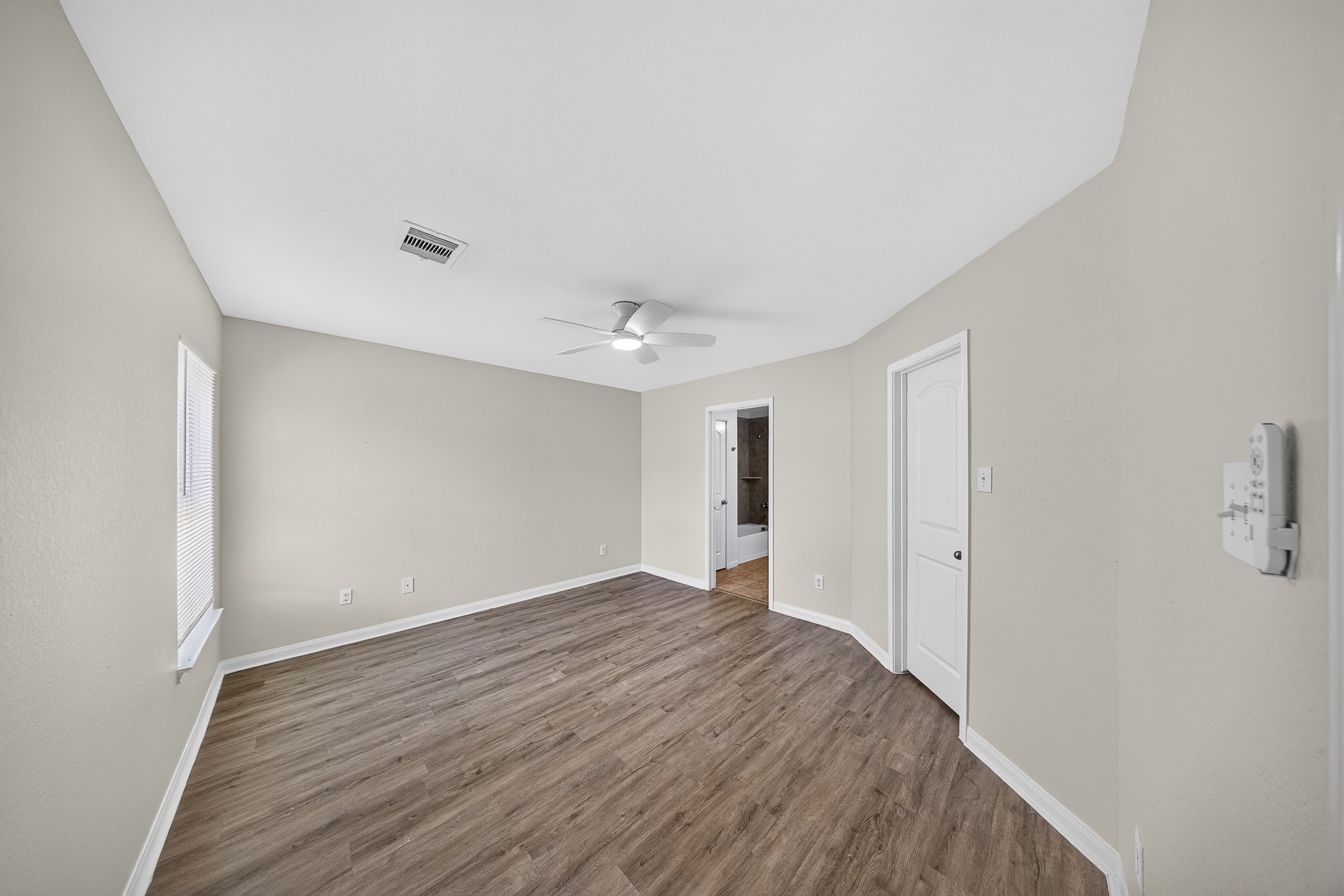 21315 Crimson Orchard Drive Property Photo 9