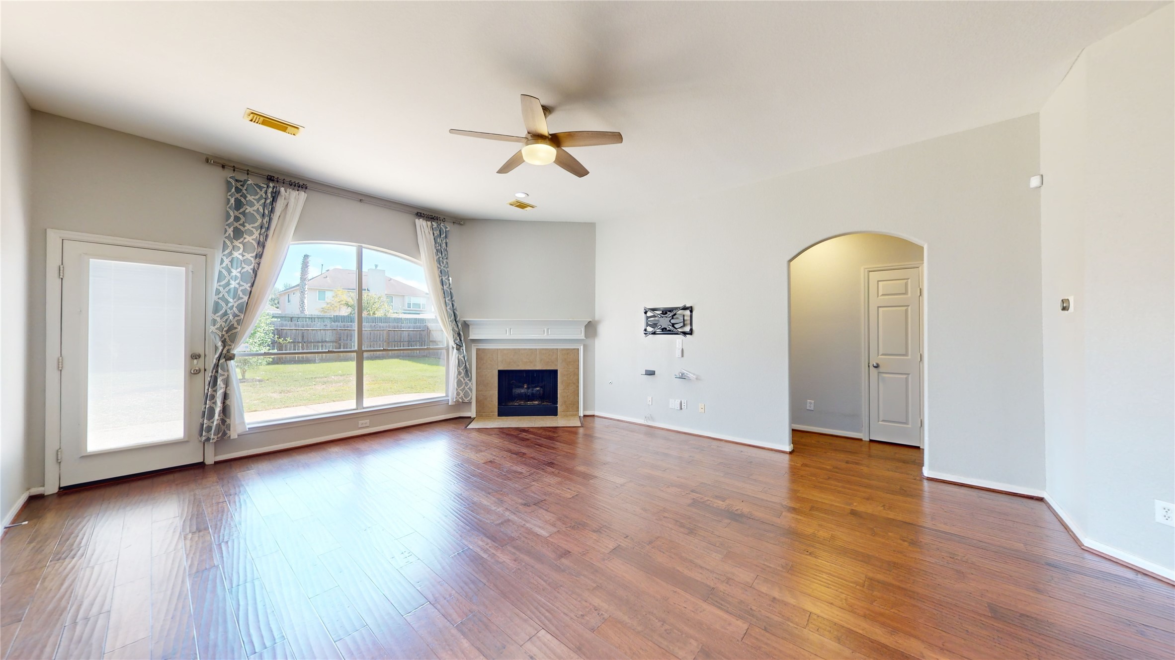 3046 Antler Way Property Photo 8