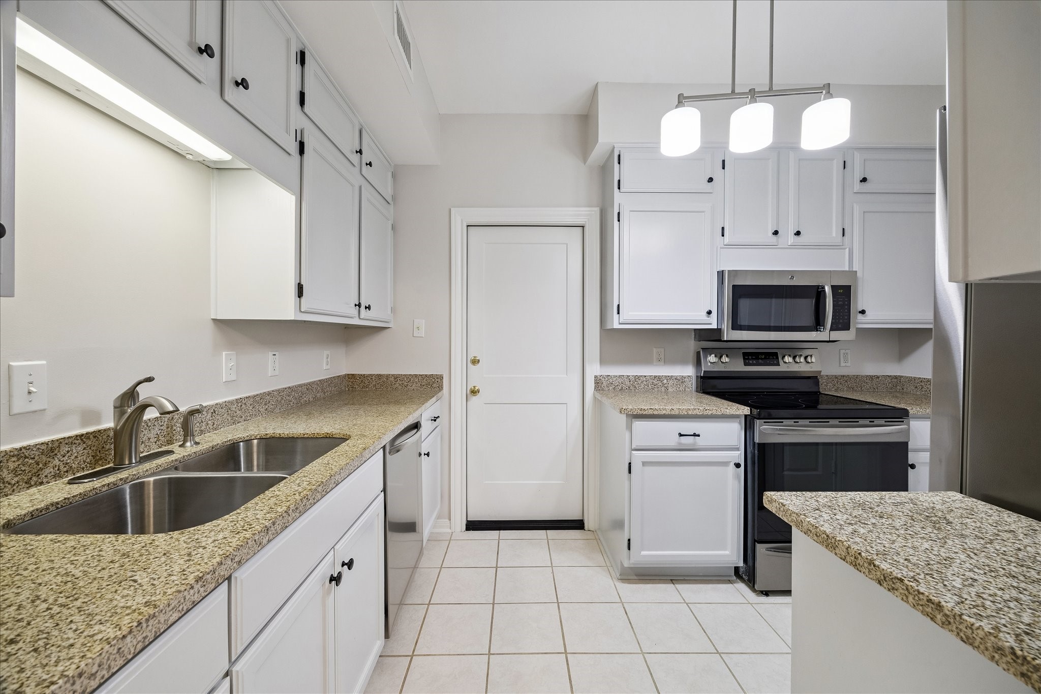 600 Wilcrest Drive 57 Property Photo 10