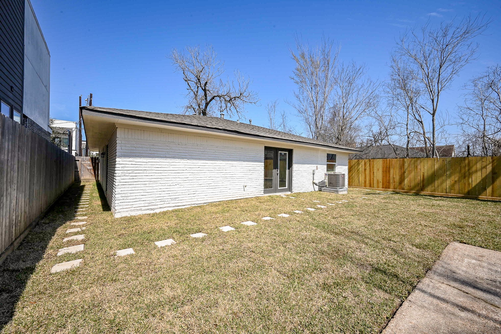 4710 Hershe Street Property Photo 16