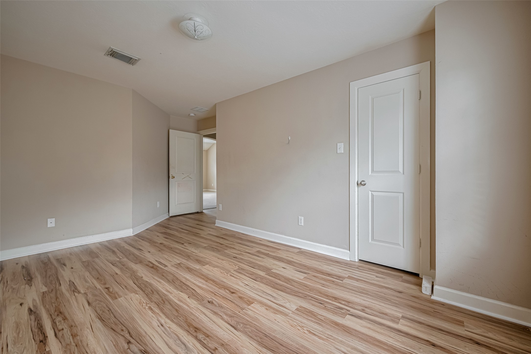 1703 Macclesby Lane Property Photo 29