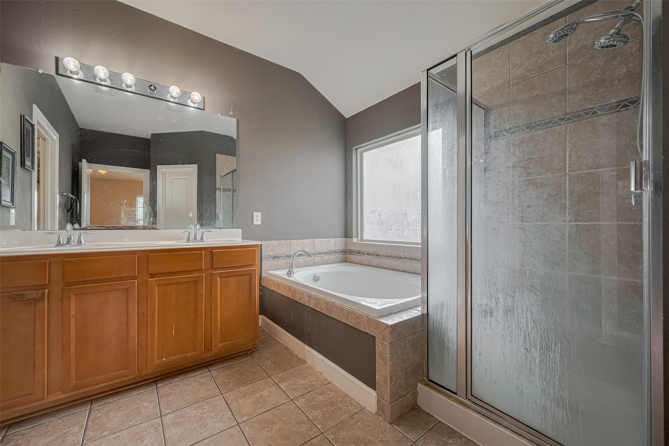 1703 Macclesby Lane Property Photo 34