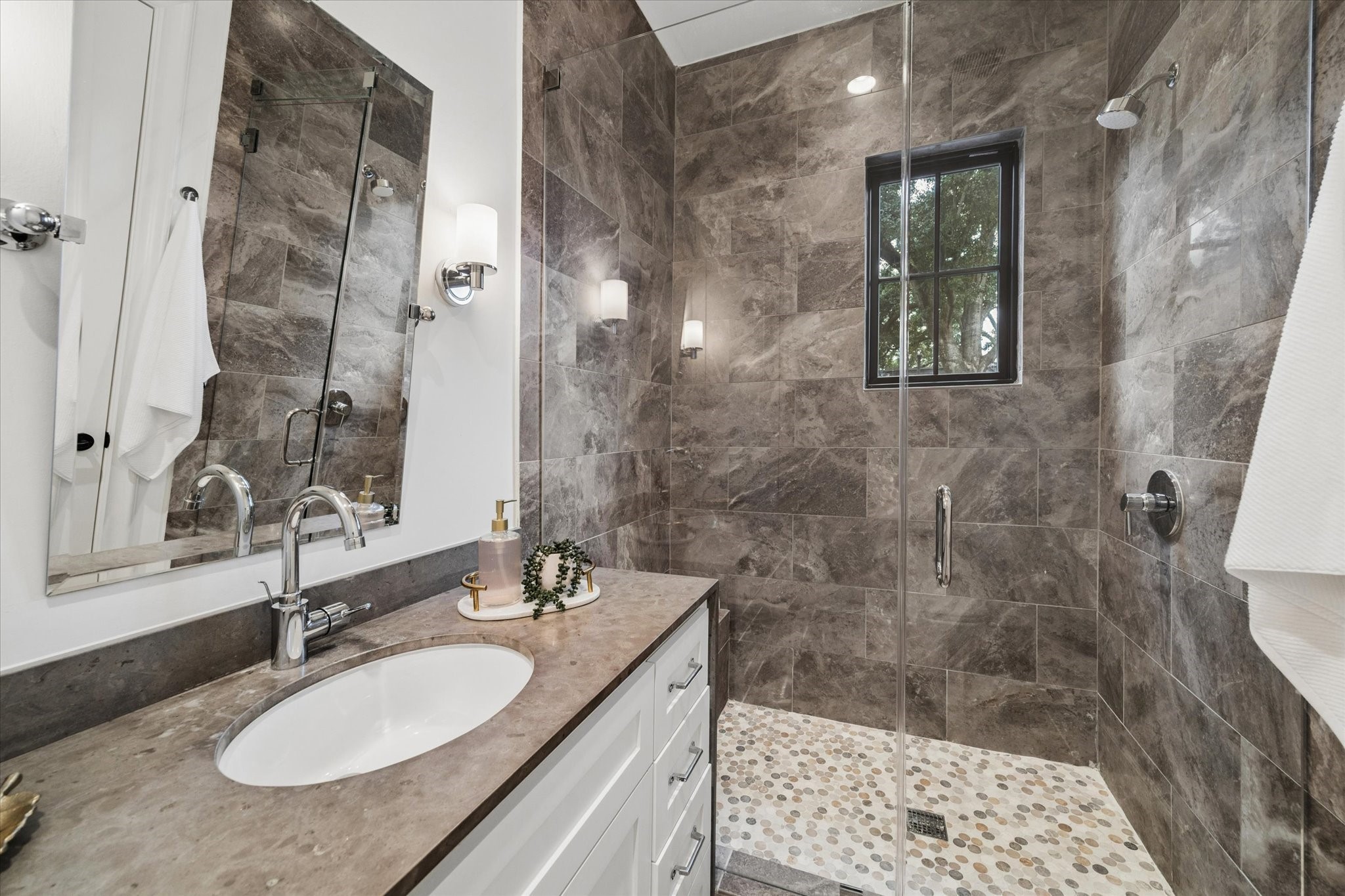 1647 Vassar Street Property Photo 41