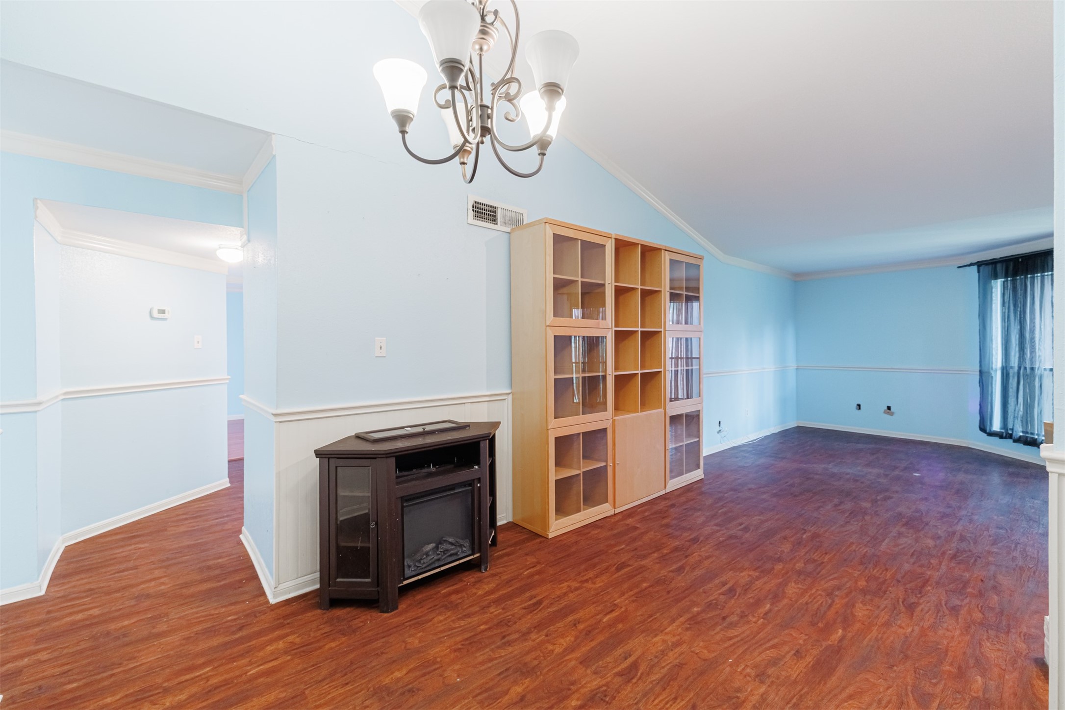 3130 Walnut Bend Lane 422 Property Photo 14