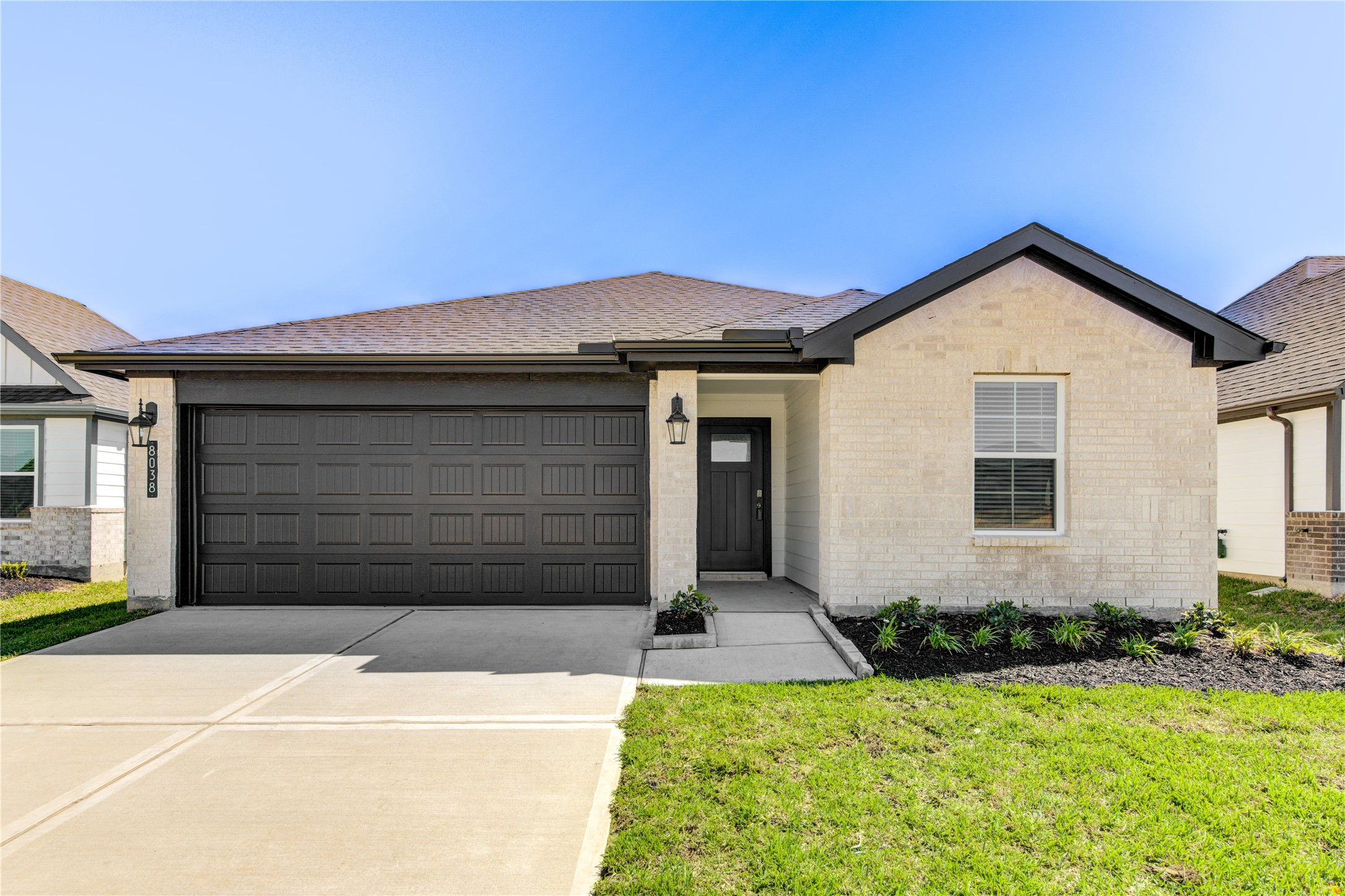 8038 Tropea Drive Property Photo 1