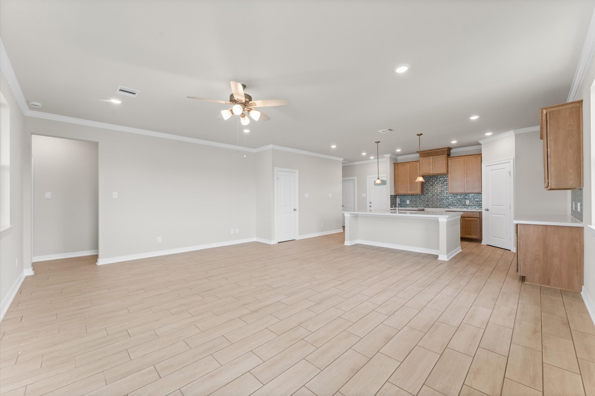 604 Fairfield Street E Property Photo 21