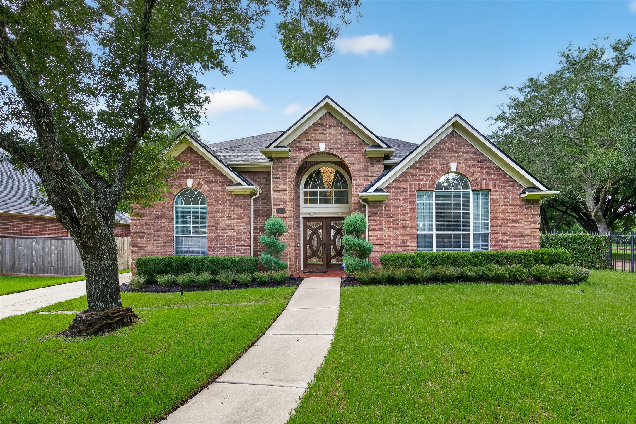 1802 Pepper Tree Court Property Photo 1