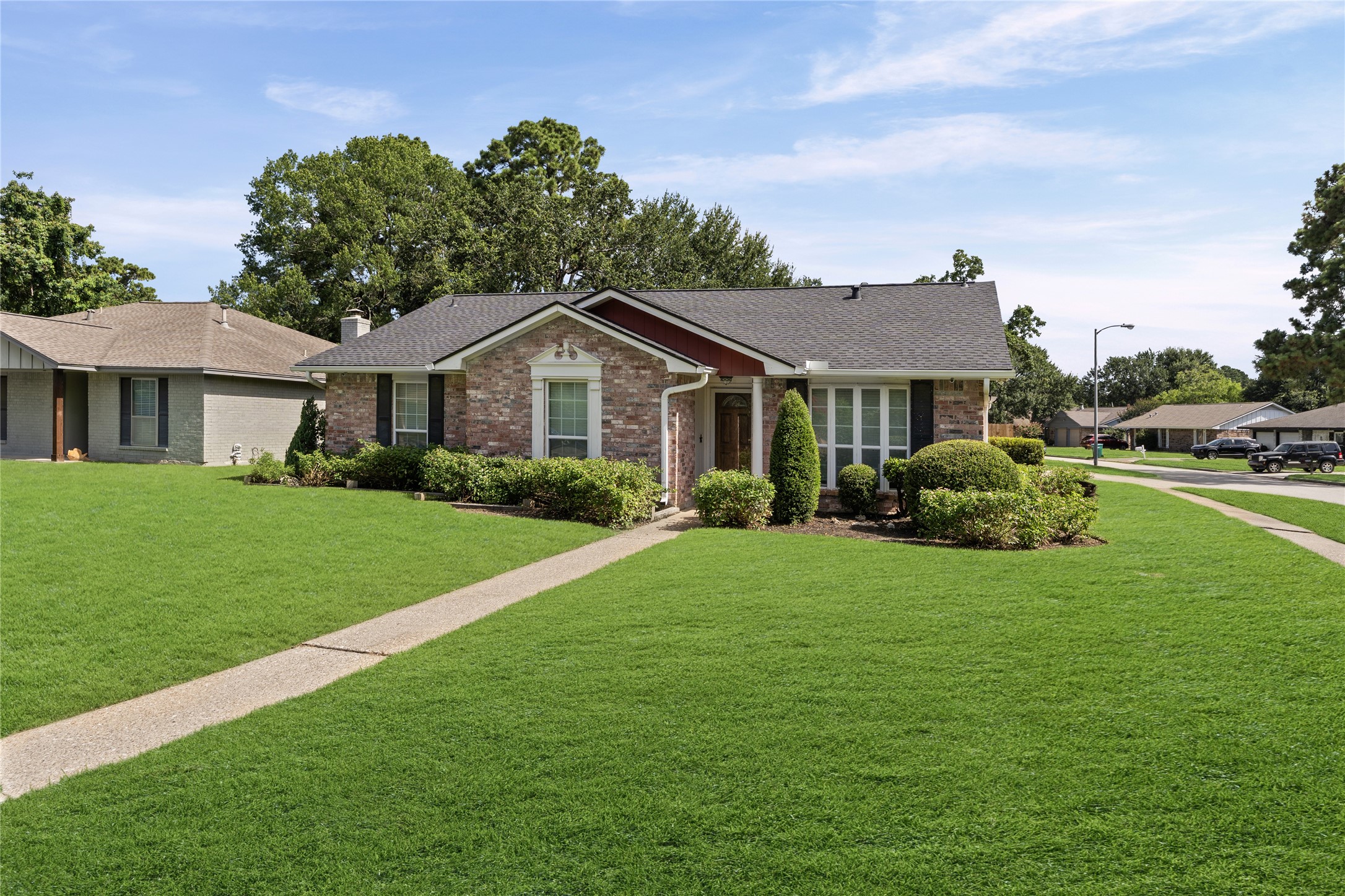3202 Greenham Court Property Photo 4